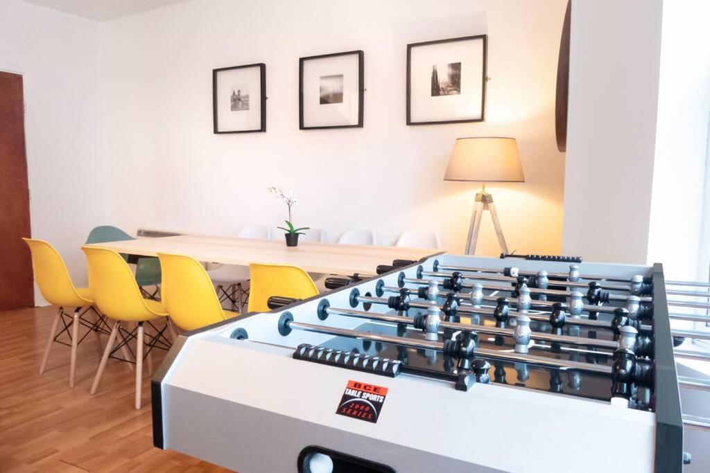Apartment Up To 9 Close To Centre, Big Tv And Wifi カーディフ エクステリア 写真