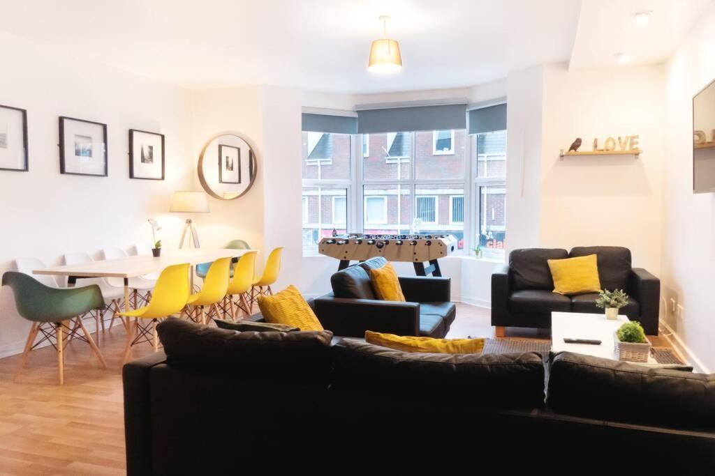 Apartment Up To 9 Close To Centre, Big Tv And Wifi カーディフ エクステリア 写真
